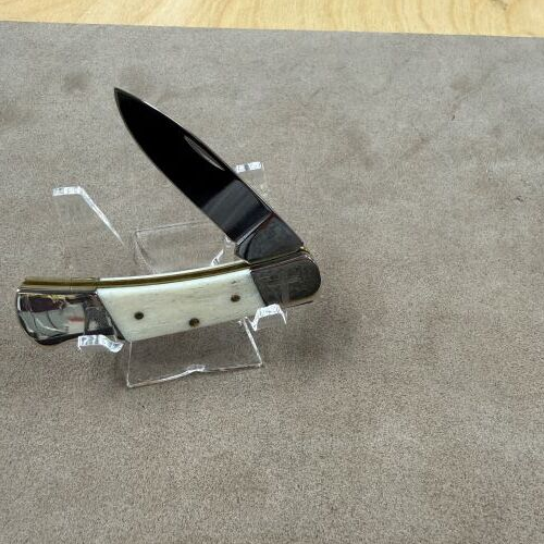 W26199 Smooth Natural Bone Cross Bolster Lockback 61225L SS